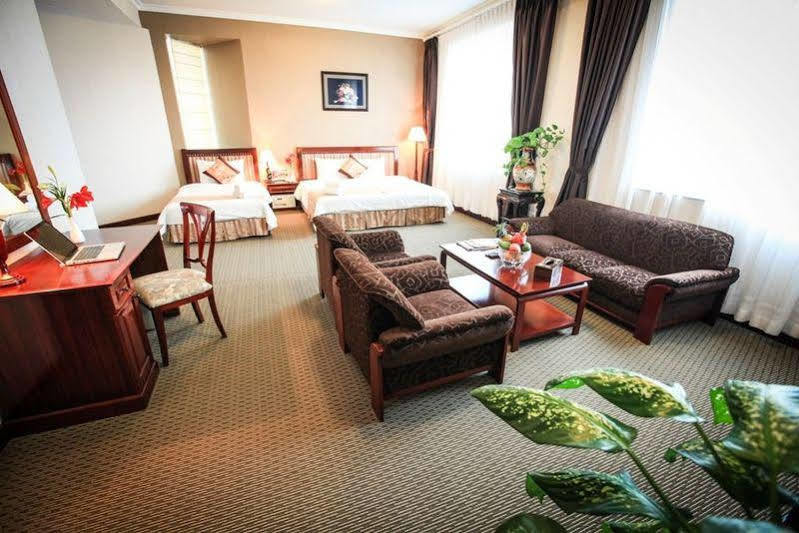 Aloha Halong Hotel 下龍 外观 照片